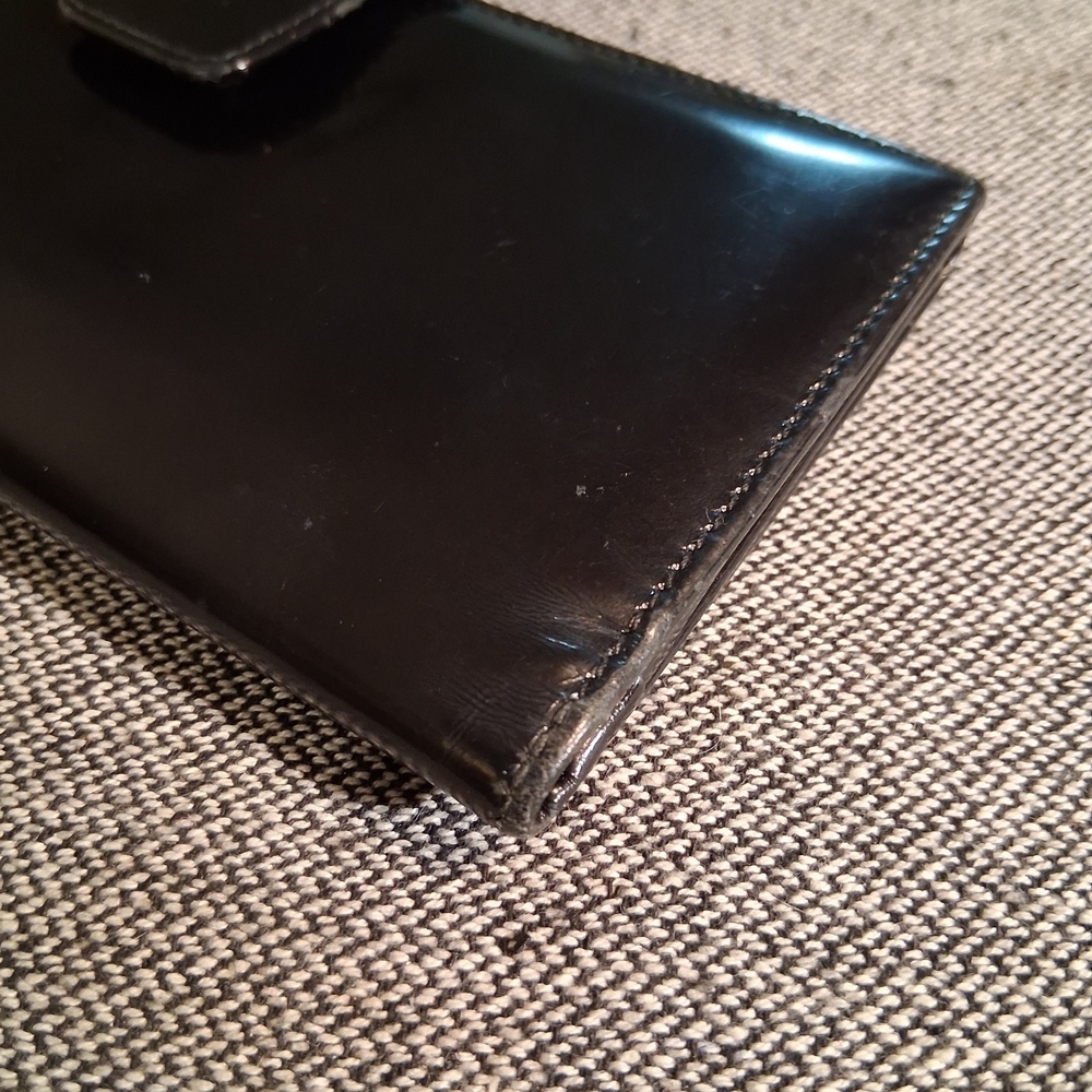 Gucci Glossy Black Clutch - Picture 10 of 16